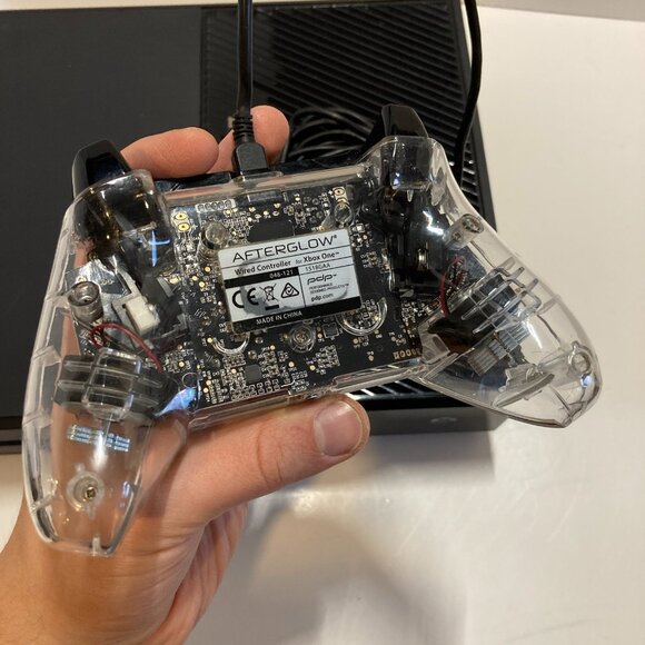 Microsoft Xbox One 1540 Black Console Bundle Tested Working W/ Controller - Picture 8 of 16